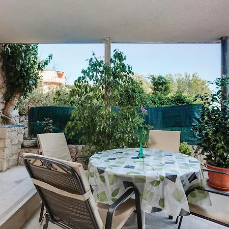 Apartament Two-bedroom In Podstrana
