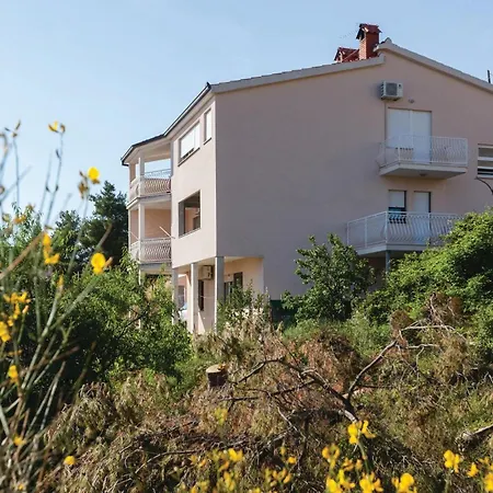 Two-bedroom In Apartmán Podstrana